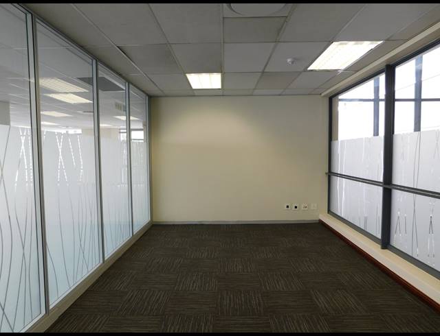 855M² OFFICE TO LET IN ILLOVO
